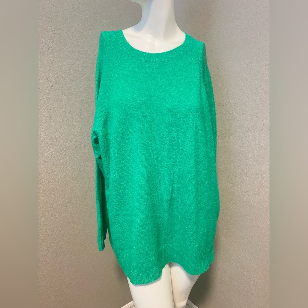 Torrid Plus Women’s Green Crew Neck Long Sleeves Sweater Size 2 - Picture 2 of 11